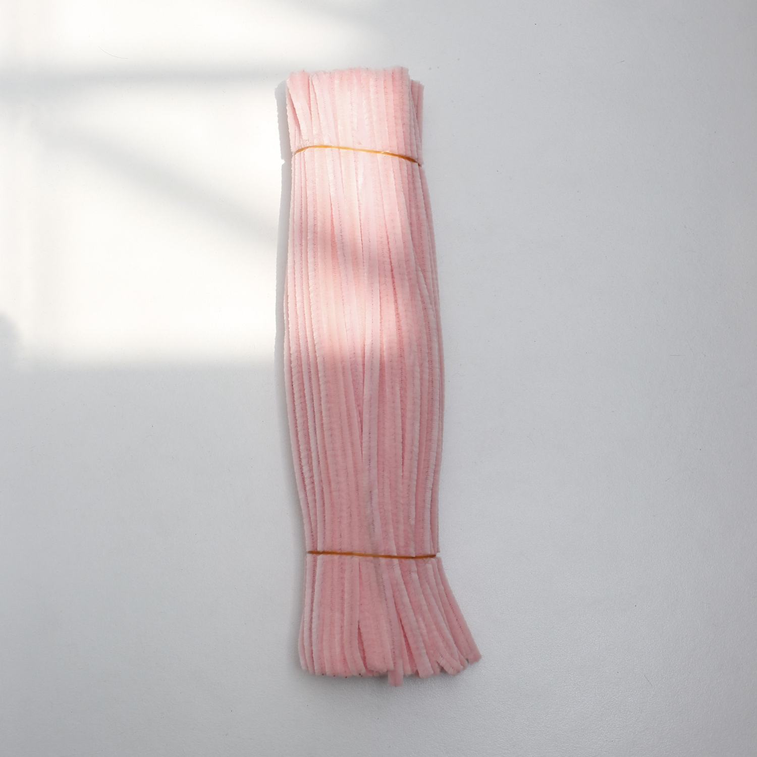 Light pink Pipe Cleaners pack with 100 stems.png